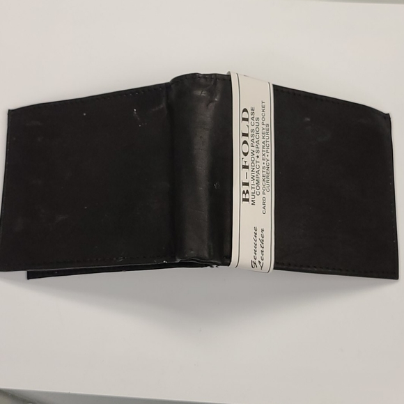 Wallet - Picture 2 of 4